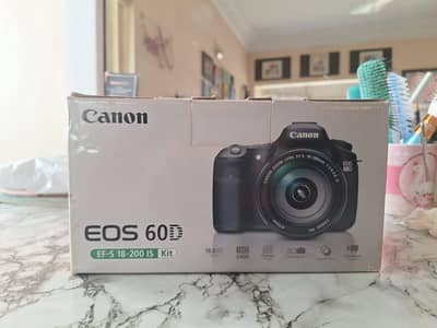 Canon 60D with box