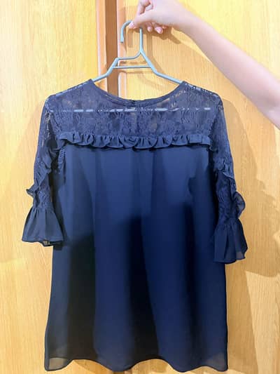 Black net and chiffon top