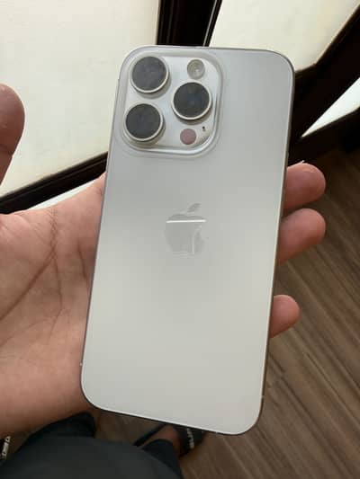 Apple iPhone 15 Pro