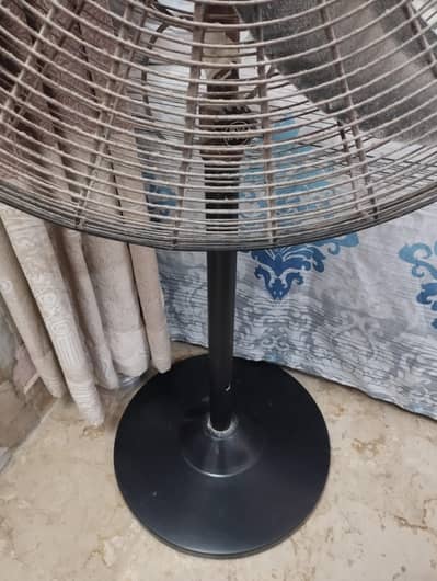 Pedestal Pak Fan Condition for Urgent Sale