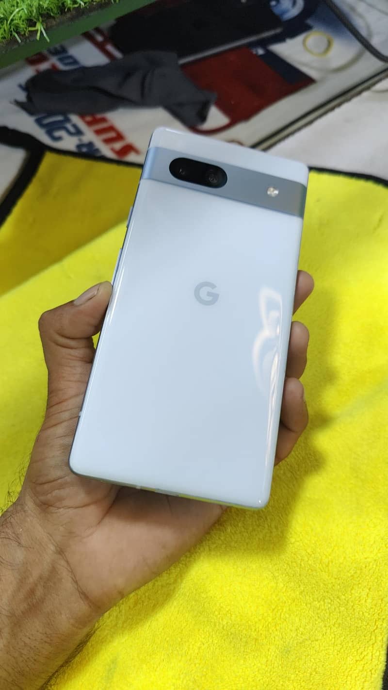 Google Pixel 7a 2