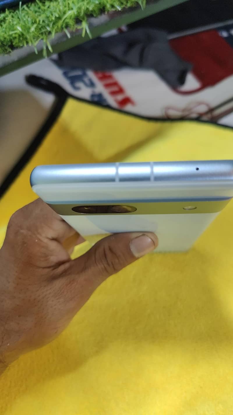 Google Pixel 7a 9