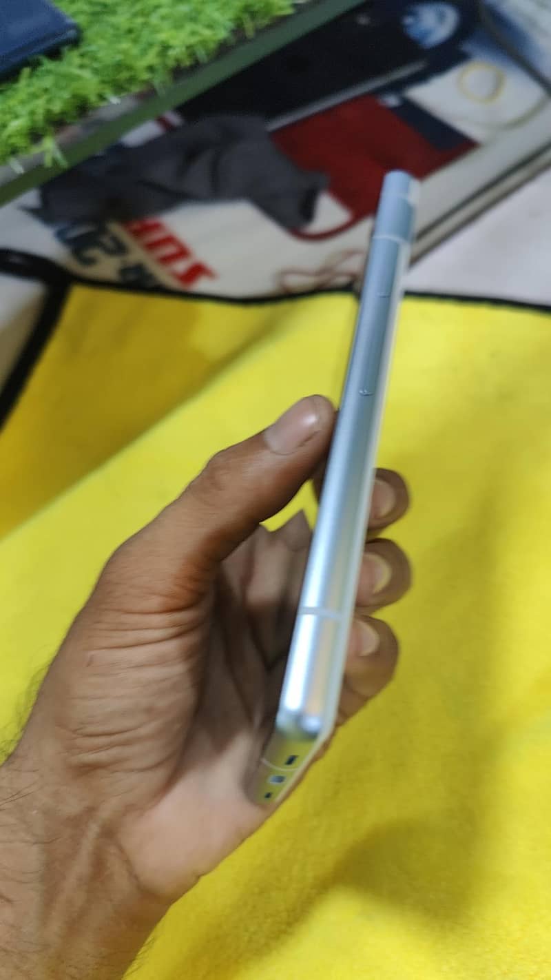 Google Pixel 7a 11