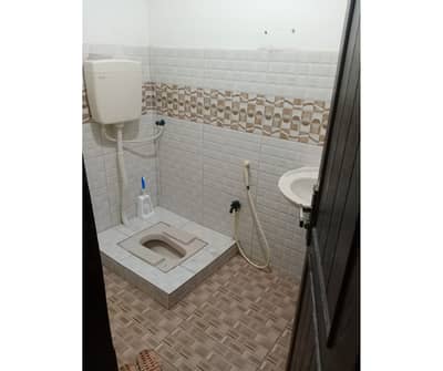 1ST FLOOR 3BED DD FLAT AVAILABLE FOR SALE IN BLOCK-7 GULISTAN-E-JAUHAR KARACHI