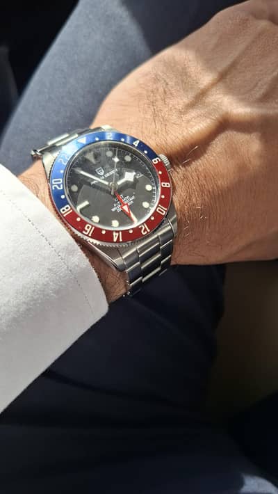 Automatic GMT Watch. almost brand new