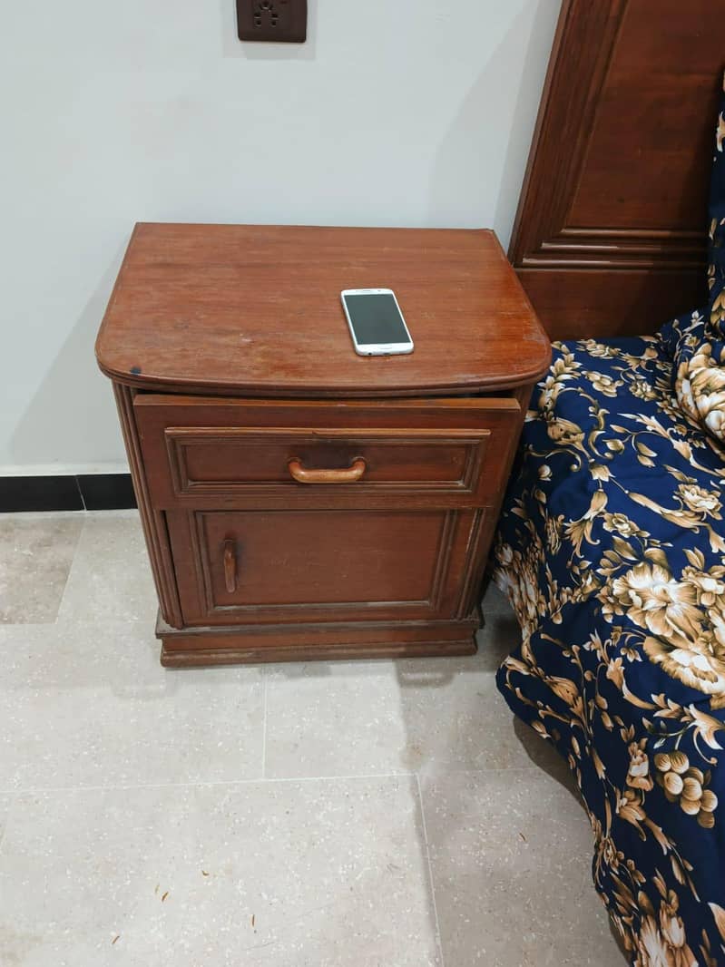 solid wood bedroom set complete 3