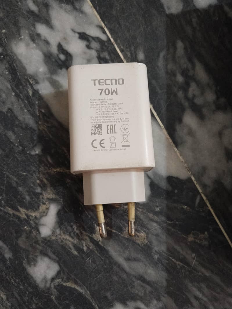 Tecno camon 30 7
