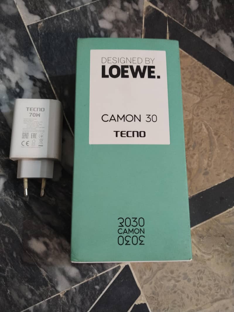 Tecno camon 30 8