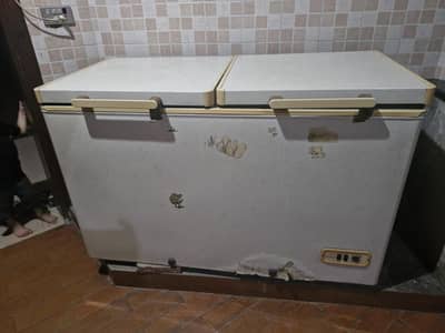 Dawlance Double Door Deep Freezer – Used, Working Perfectly (Lahore)