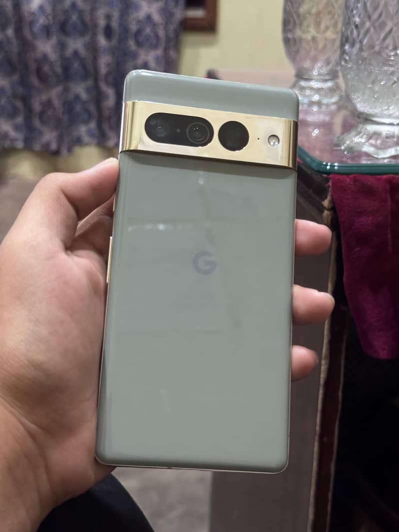 Google Pixel 7 Pro 4