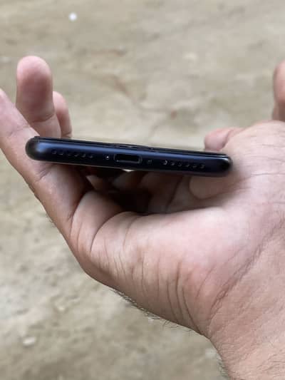 Apple iPhone SE