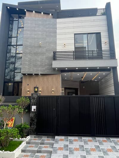 5 Marla Stunning Modern Style House For Sale In Etihad Town At Hot Location