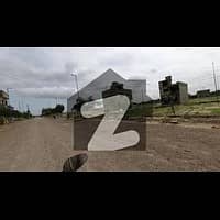 400 Yards Plot Excellent For House Construction