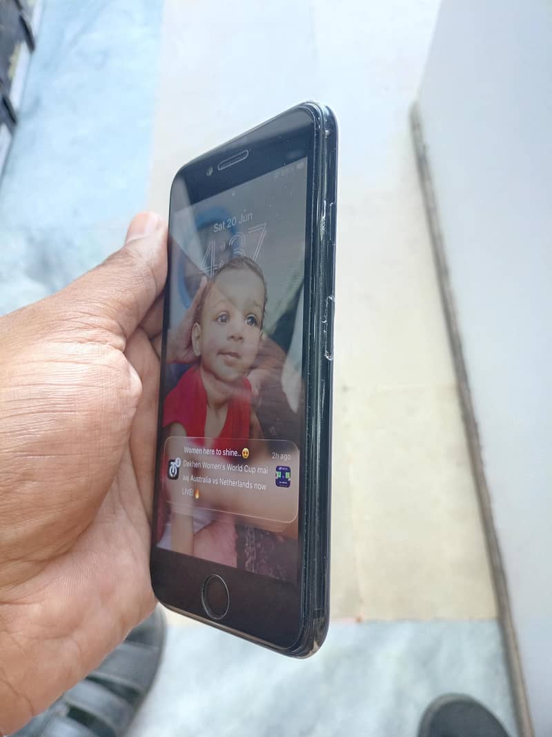 Apple iPhone SE 2020 1