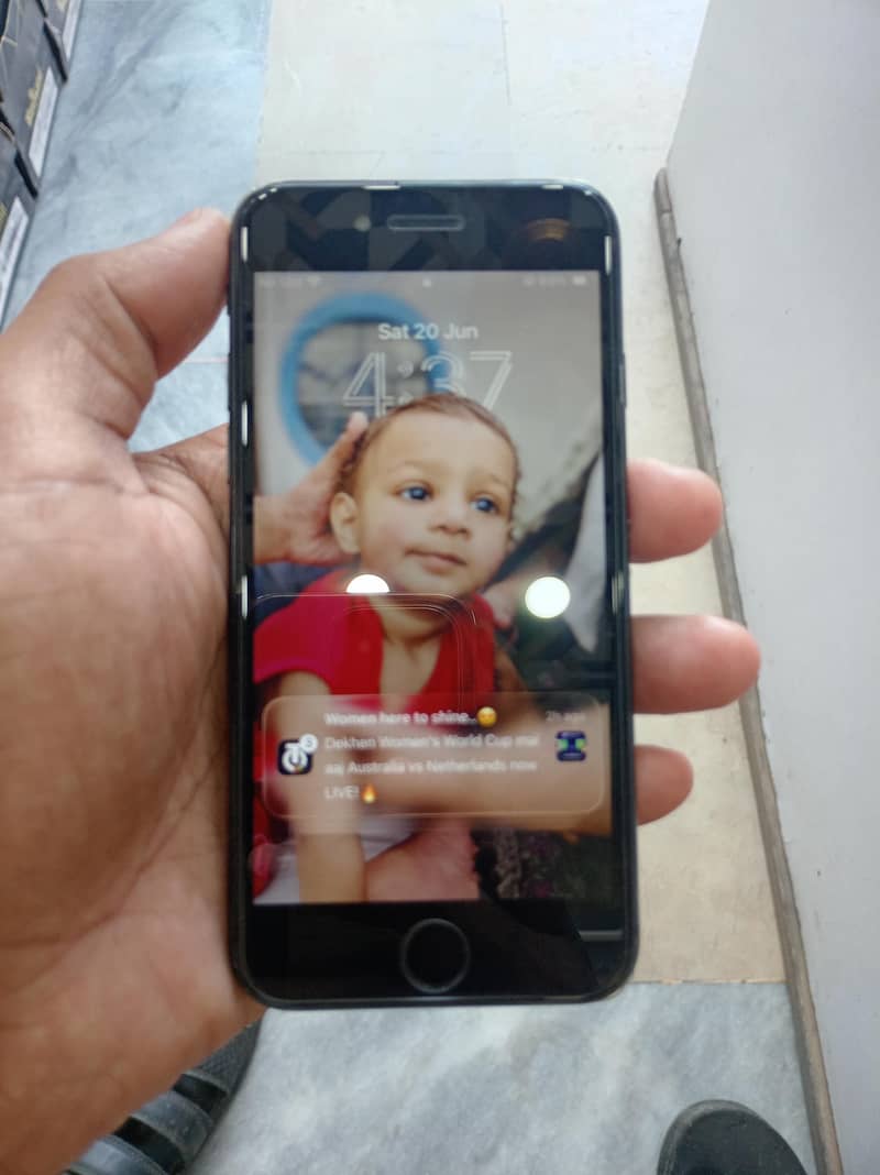 Apple iPhone SE 2020 2