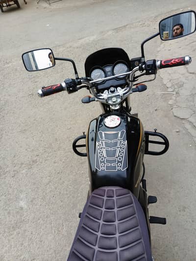 Yamaha YB 125Z DX