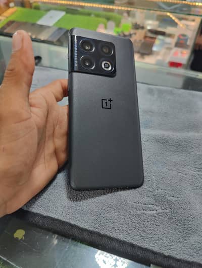 One Plus 10 Pro