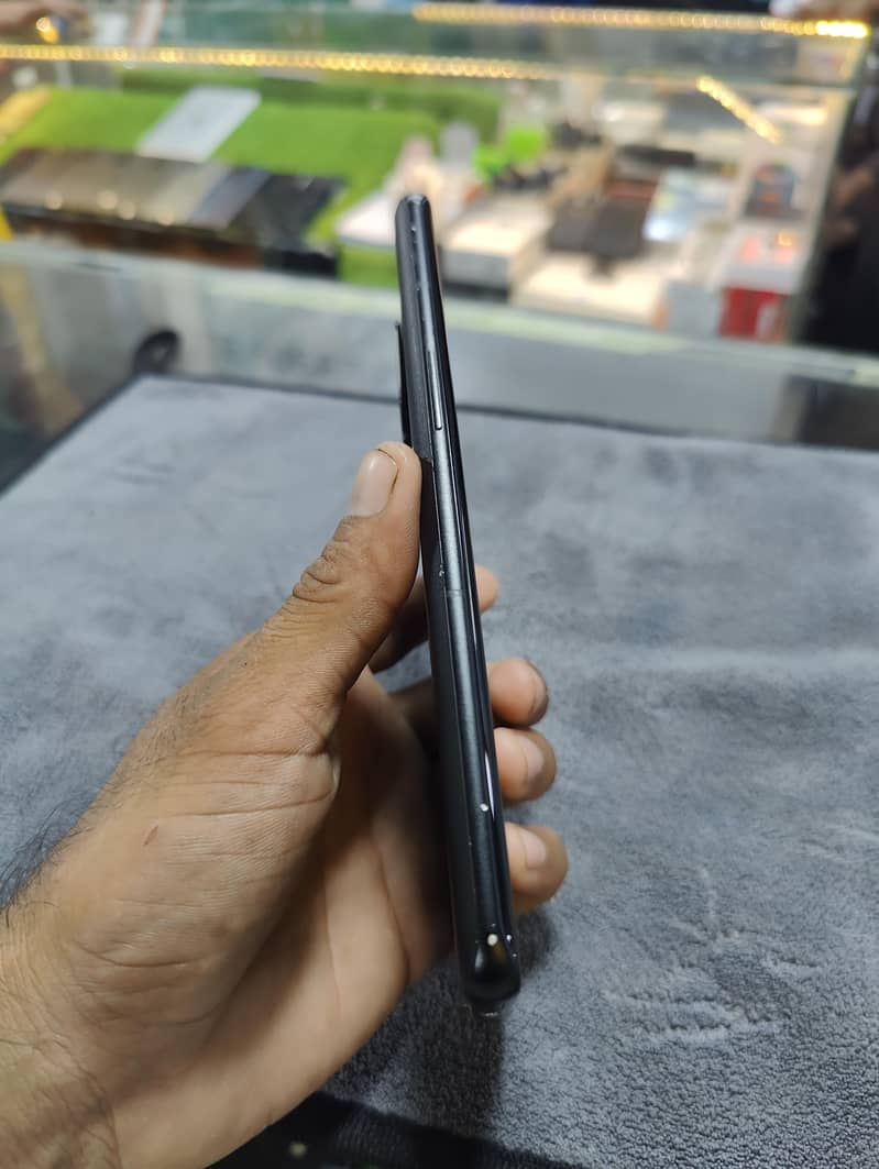One Plus 10 Pro 5