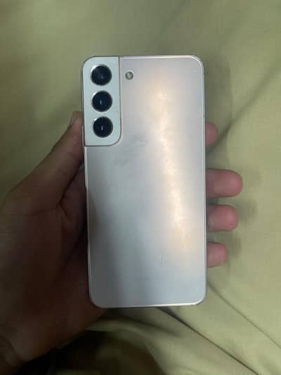 Samsung  S22