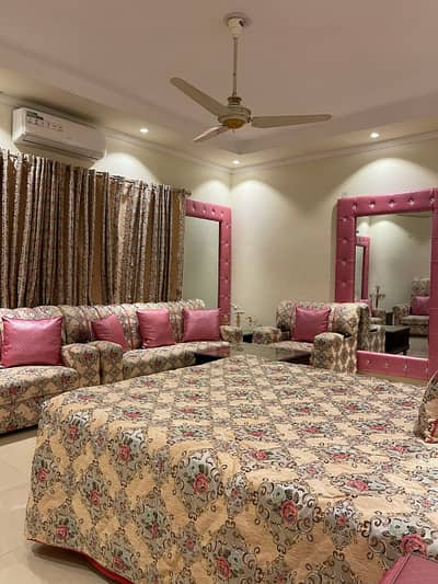 For Bachelor Fully Furnished Independent Room (Daily, Weekly, Monthly) Basis With Car Parking For Rent Send Message On My WhatsApp & I Will Send Video