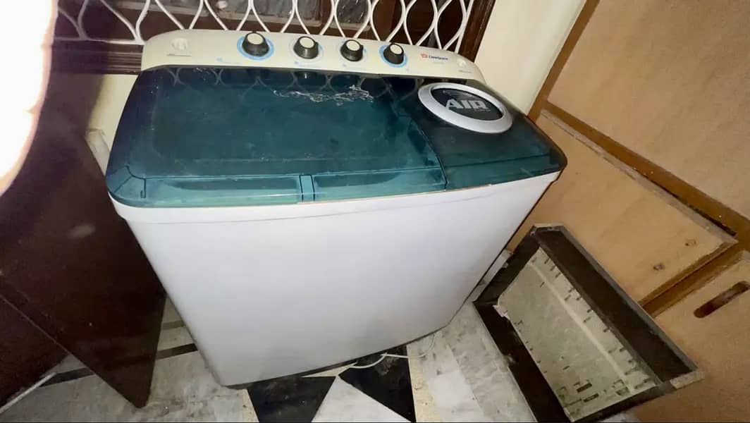 Dawlance washing Machine (semi automatic) 1