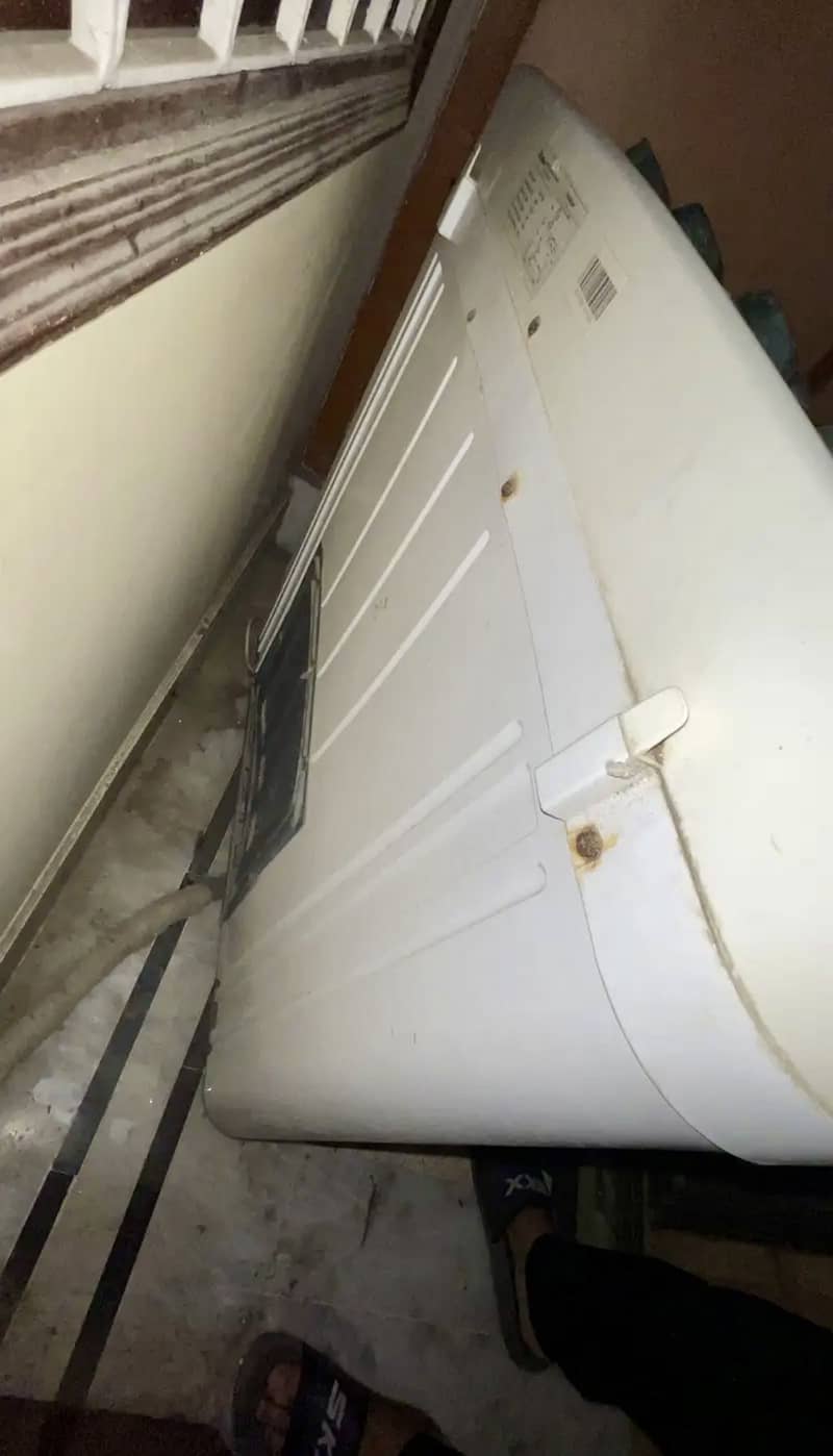 Dawlance washing Machine (semi automatic) 3