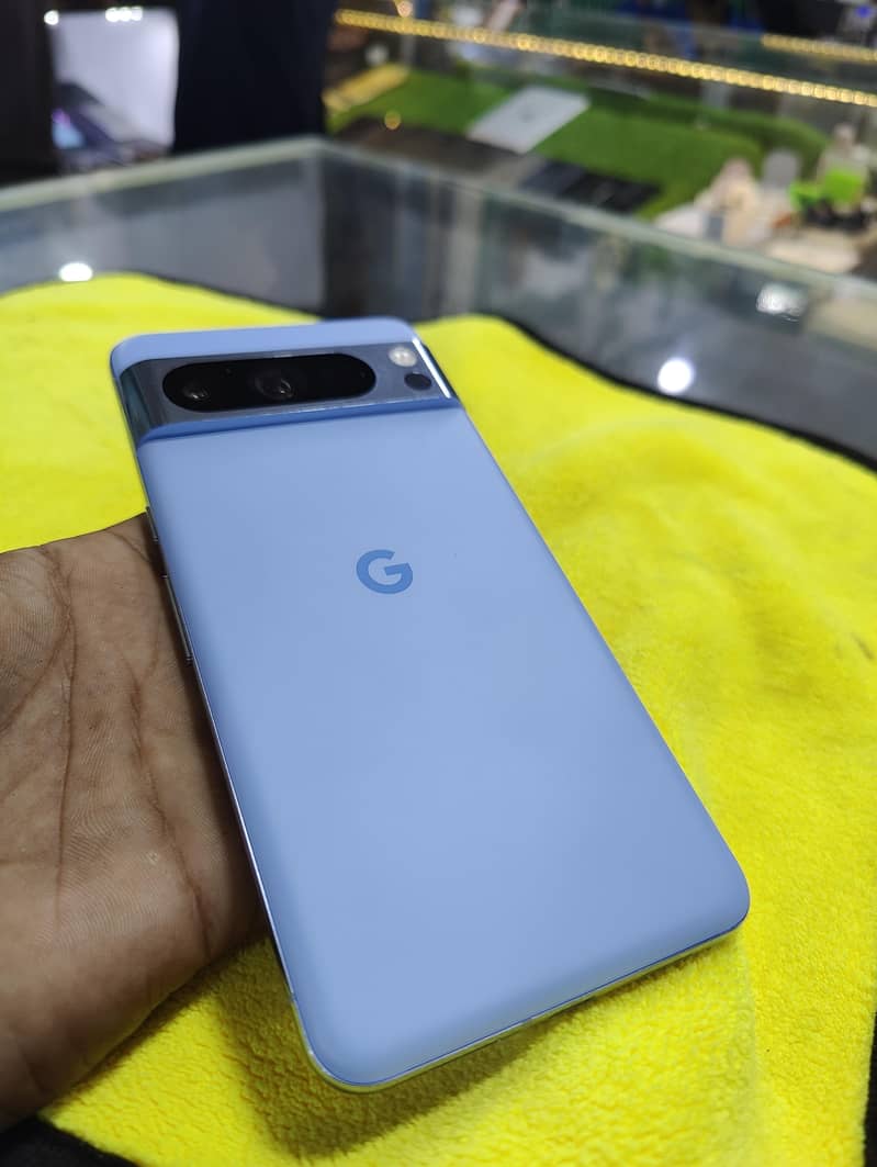 Google Pixel 8 Pro 0