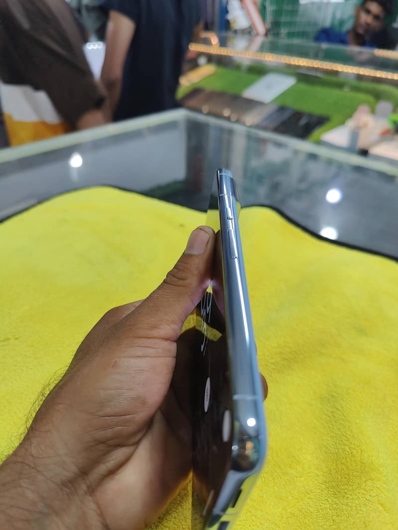 Google Pixel 8 Pro 3