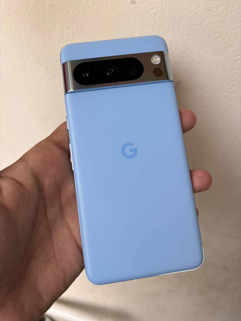 Google pixel 8 pro 1