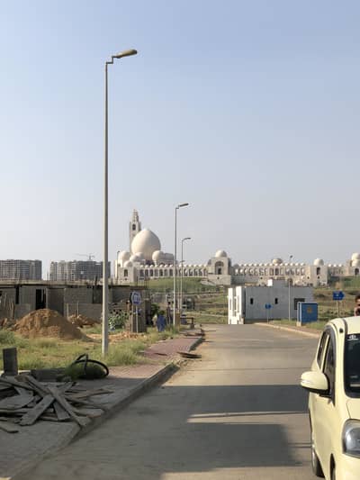 Main 150 feet road plot for sale in Madras society scheme 33