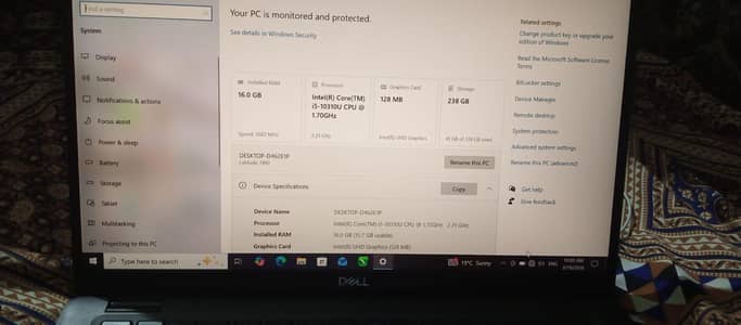 Laptop 16ram 256gb memory and 128 grafic card