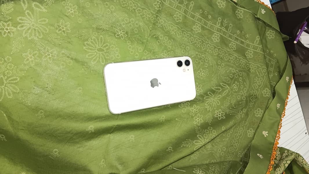 Apple iPhone 11 1