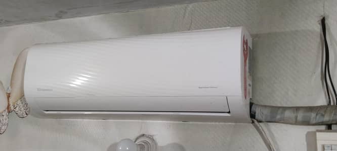 Dawlance 1 ton ac used