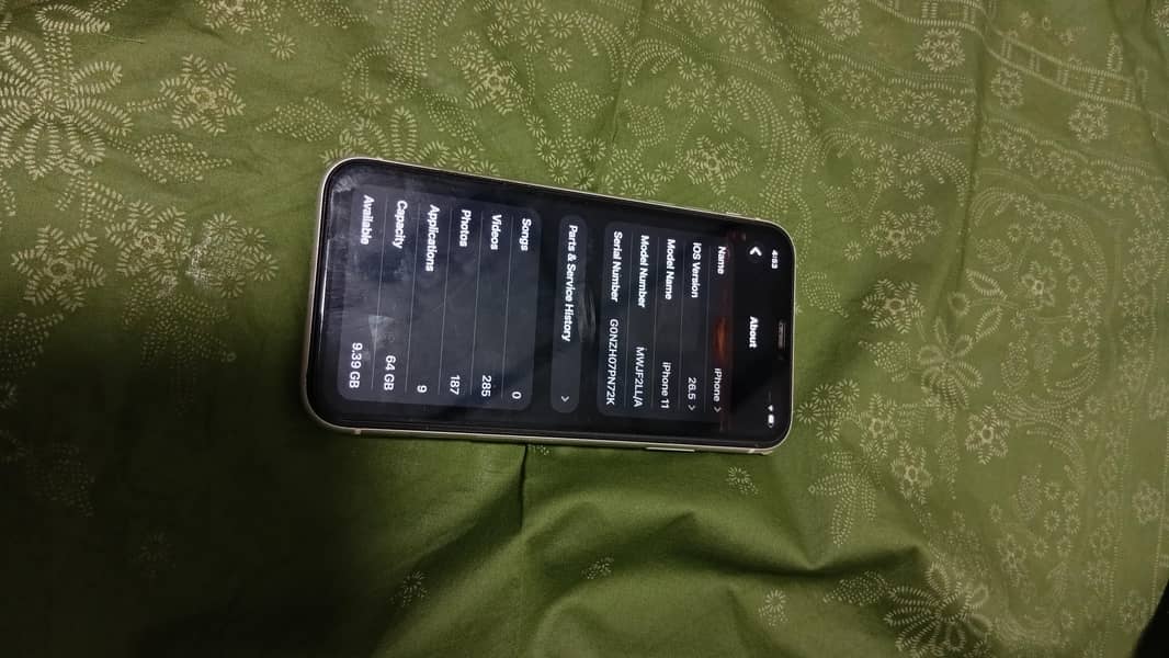 Apple iPhone 11 3