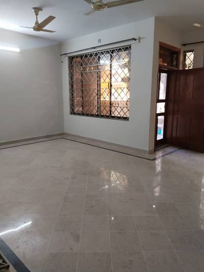 First Floor Avalaible for rent Original picture attach