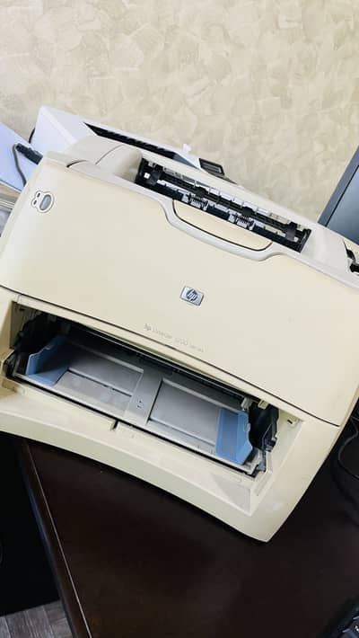 HP laserjet 1200 series Printer