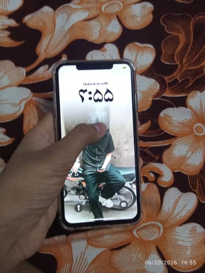 Apple iPhone XS Max factory unlock 64 gb watsapp exchange possible