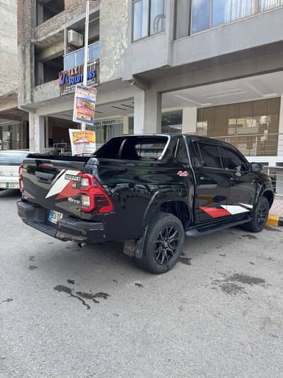 Toyota Hilux 2023