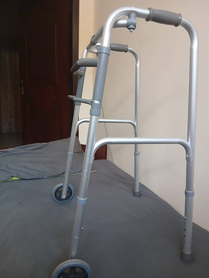walker 5