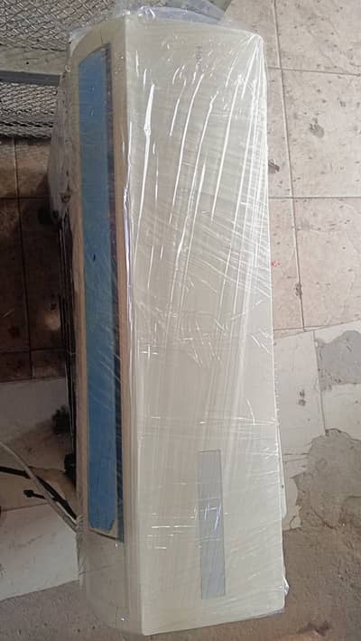 haier spilit AC 10/9 mint condition