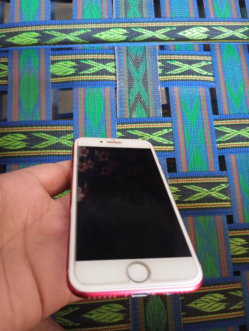 Apple iPhone 7 4