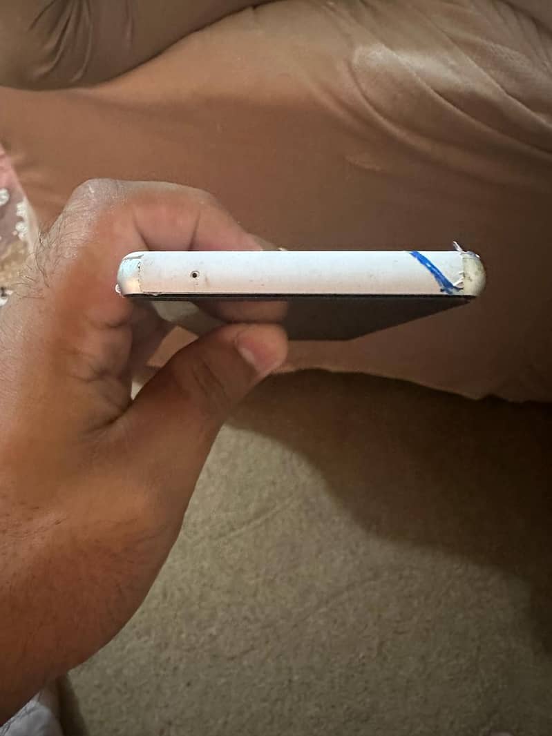 Google Pixel 7a 1