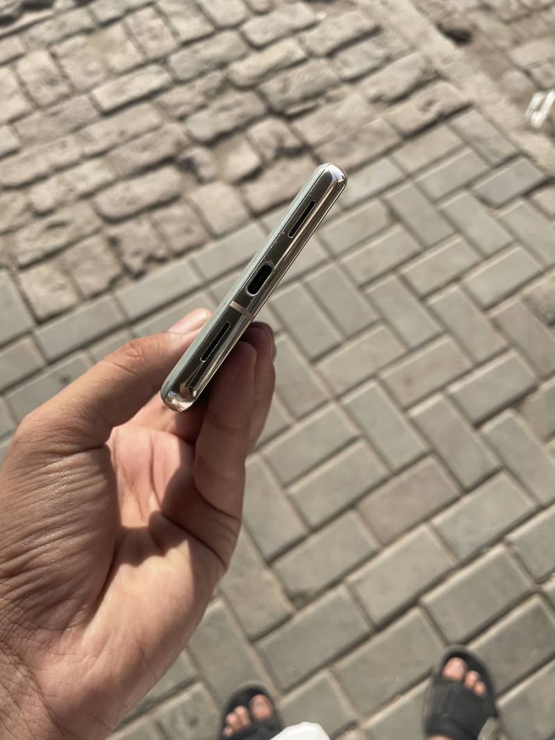 Google Pixel 7 Pro 2