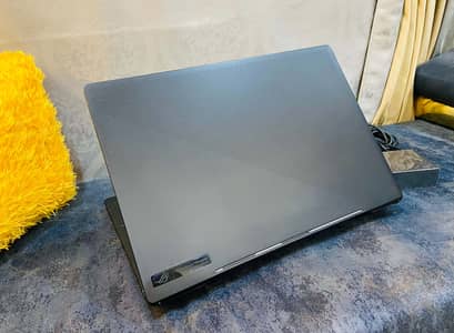 Asus ROG Zephyrus M16 C-i9 11th Gen Gift For Gamer Read Ful Add