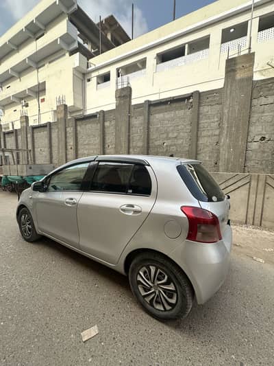 Toyota vitz 2007/12