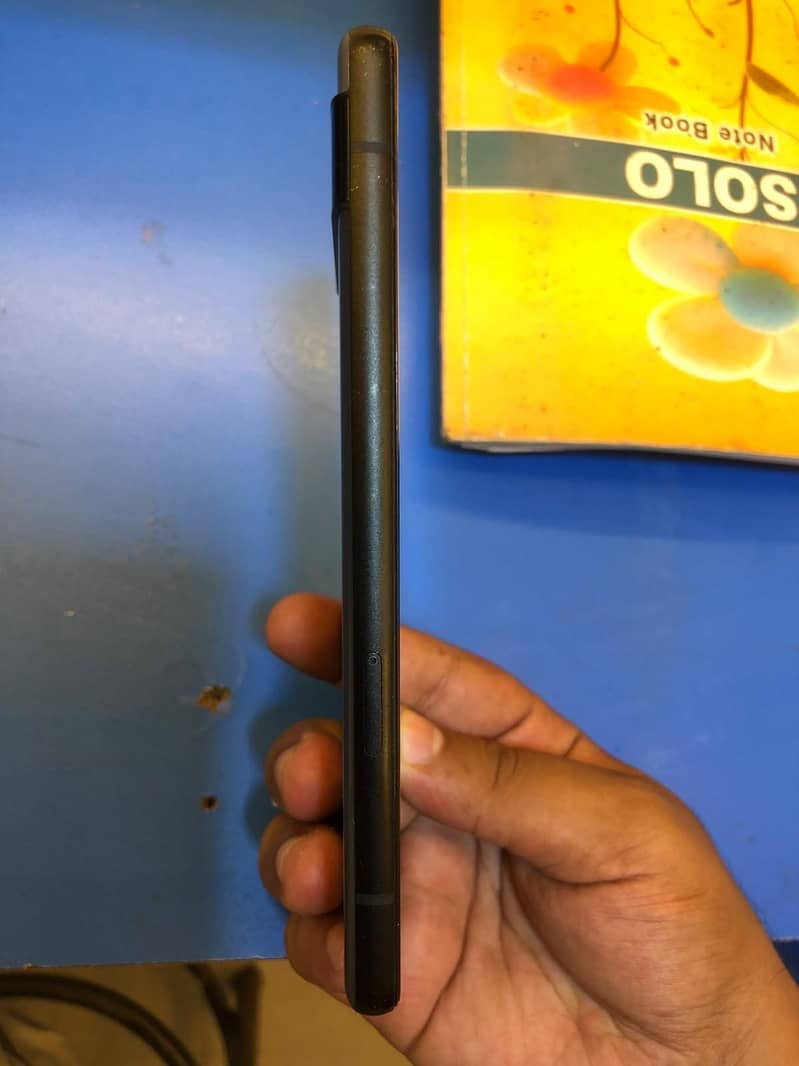 Google Pixel 6a 5