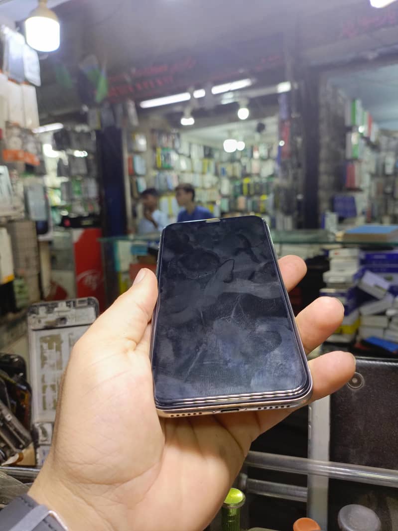 Apple iPhone X 2