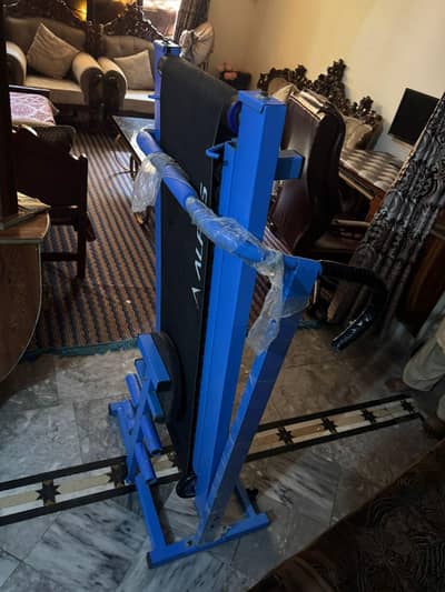 New treadmill for sale in ghouri Town phase 5