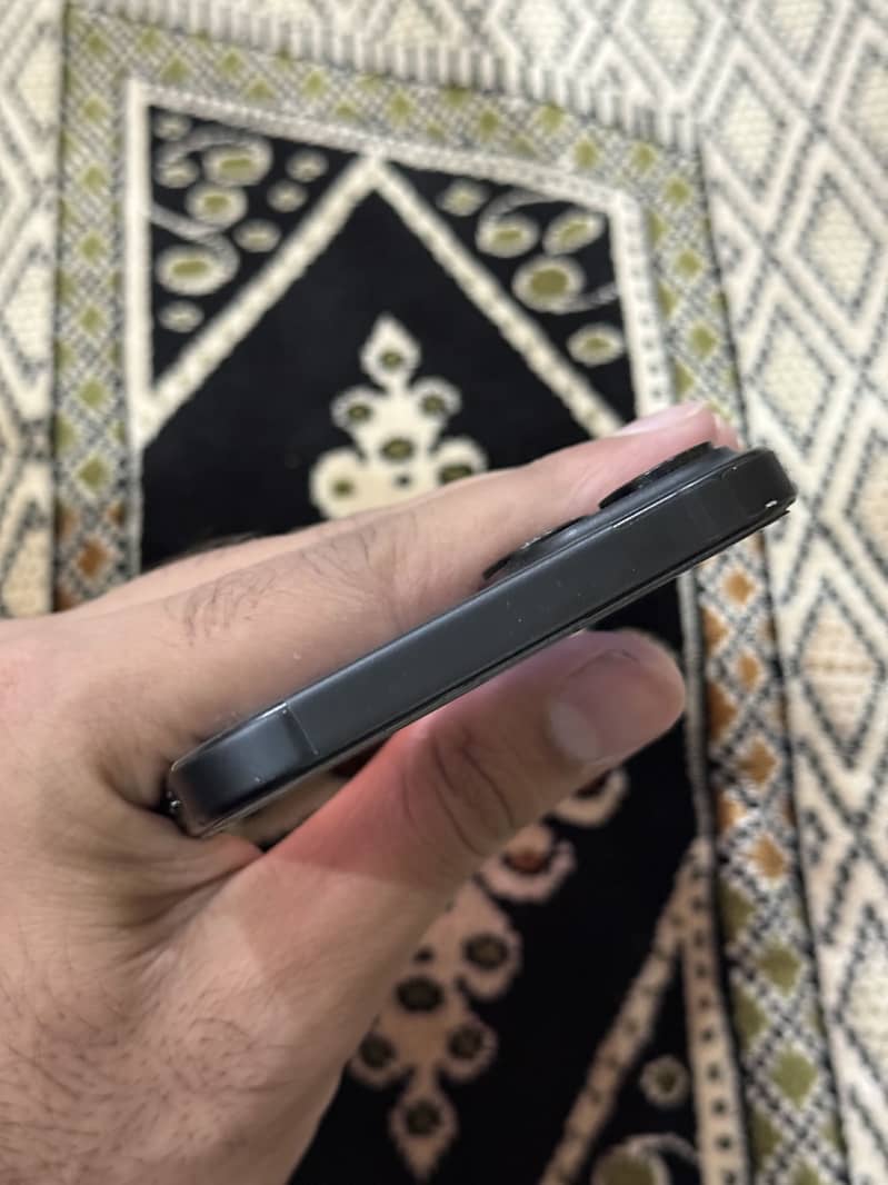 Apple iPhone 15 plus 1