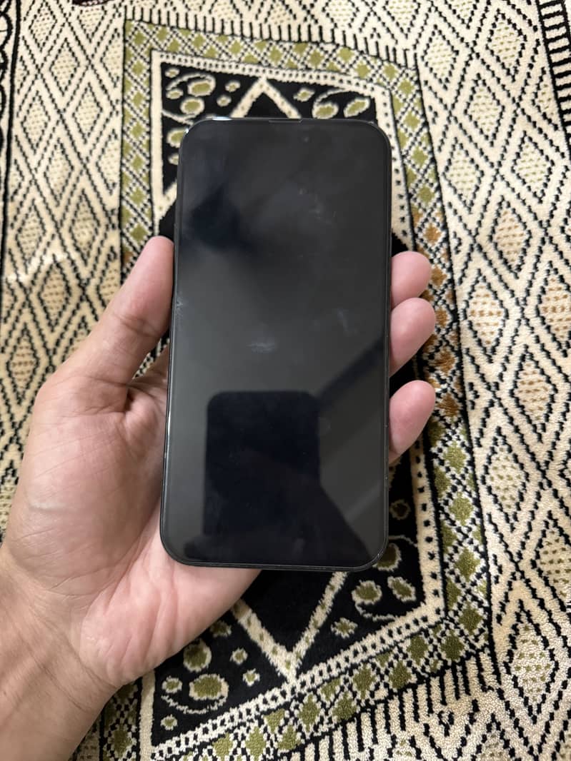 Apple iPhone 15 plus 3